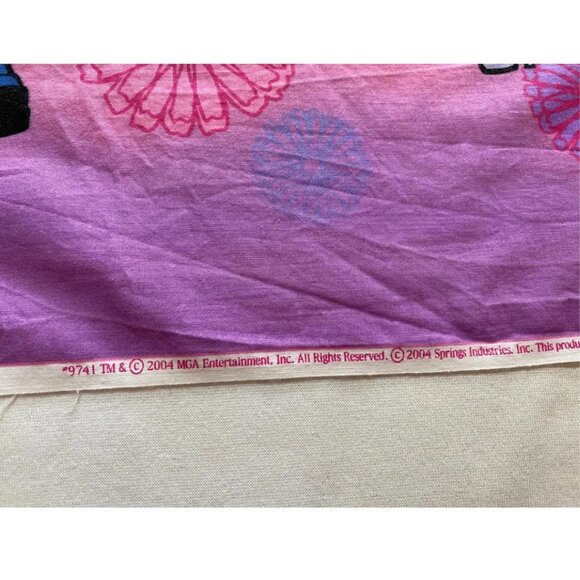 Lil Bratz Sewing Fabric 1 Yard 2004 Vintage Retired Out of Print Pink - Picture 4 of 5